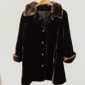 Beautiful Vintage Faux Fur Black Coat- Size: M/L